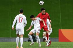 雷速体育比分官网-印尼队鏖战泰国队，黄鸭组合统治全场