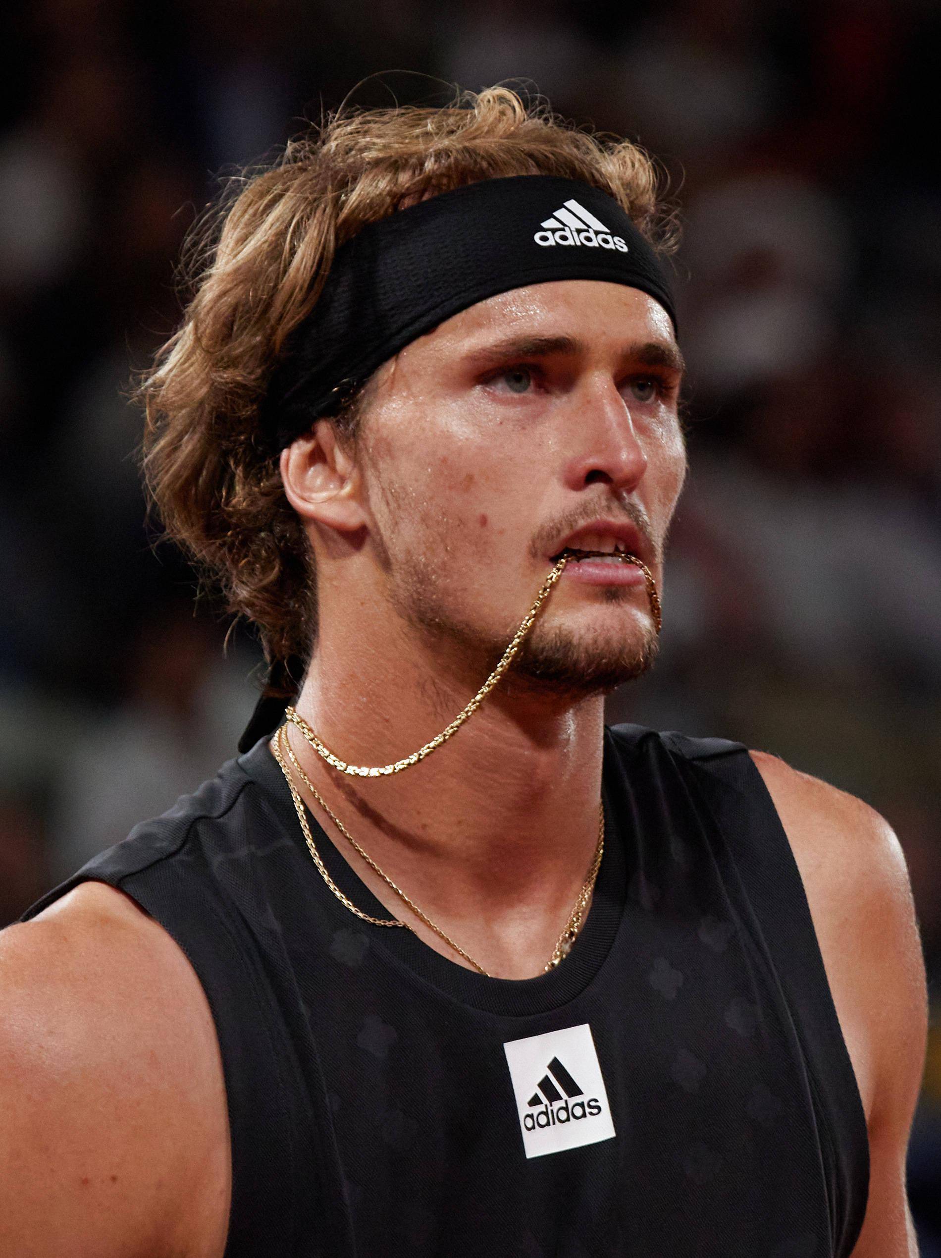 关于日本网球队险胜世界网球队,兹维列夫制霸全场的信息 关于日本网球队险胜世界网球队,兹维列夫制霸全场的信息